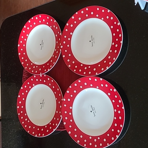 ♠️Kate Spade Red Dot Accent Plates - Picture 2 of 6